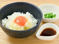 たまごかけご飯青唐辛子醤油添え