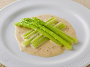 食品OEMと業務用のたれ､ソースの泉万醸造（イヅマン） |アスパラのクリーミーソース