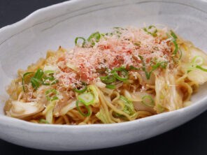 食品OEMと業務用のたれ､ソースの泉万醸造（イヅマン） |和風ネギ焼きそば